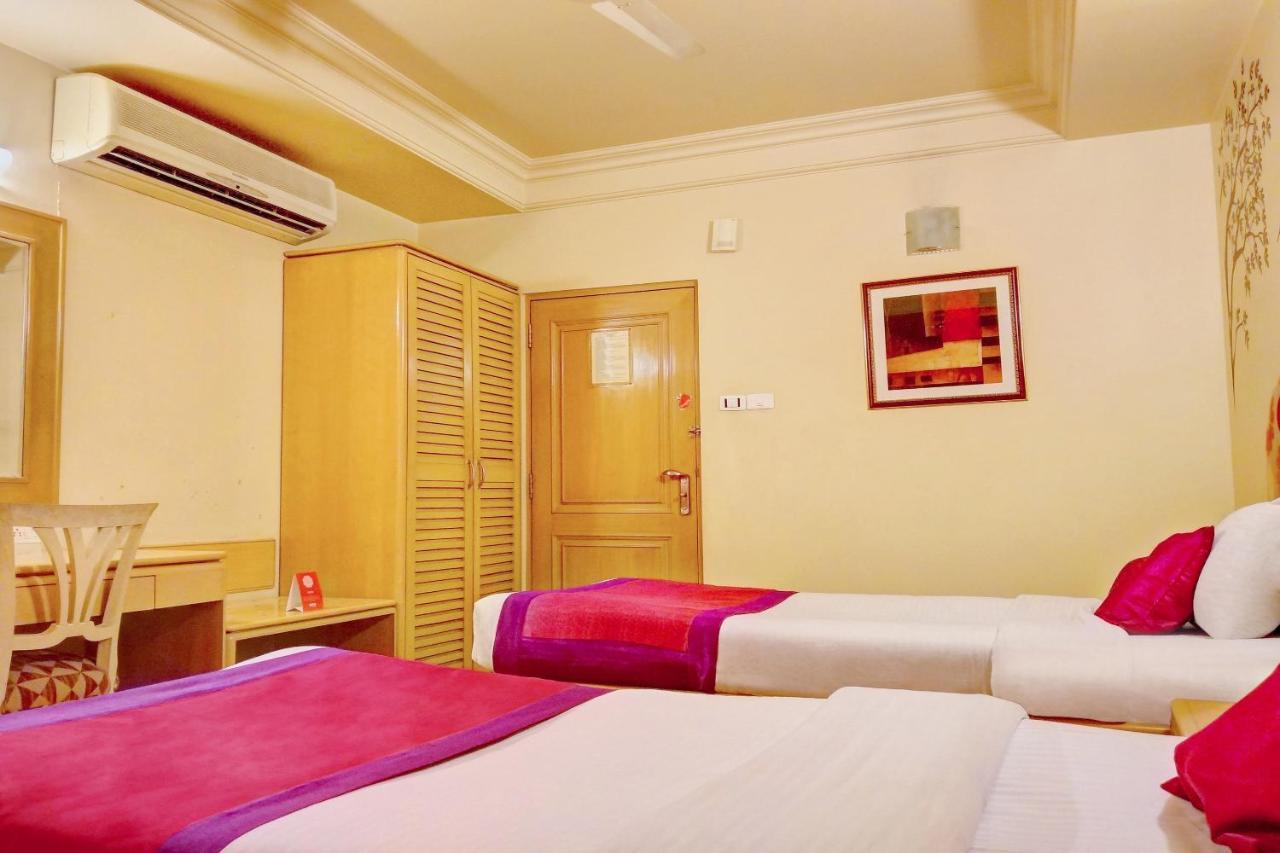 Capital O 333 Hotel Crystal Homes Bangalore Buitenkant foto
