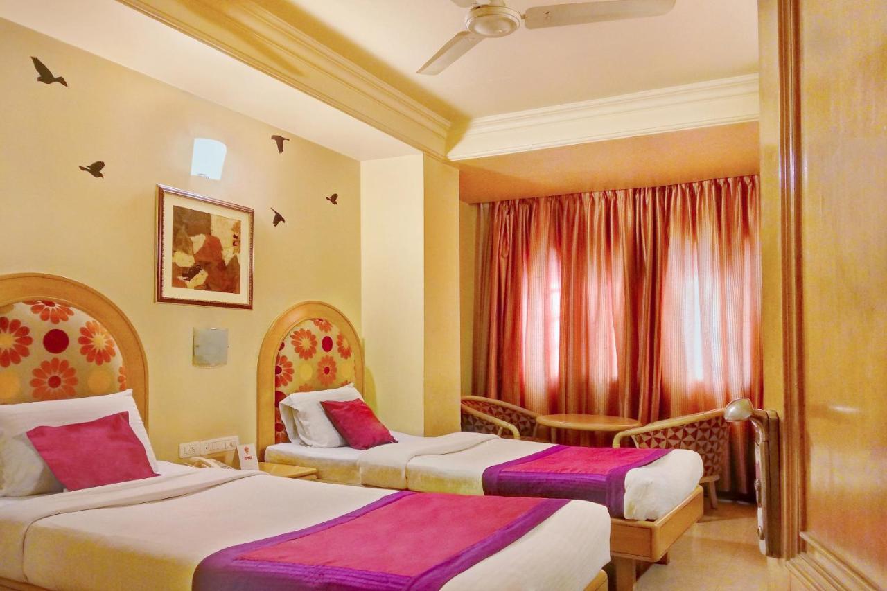 Capital O 333 Hotel Crystal Homes Bangalore Buitenkant foto